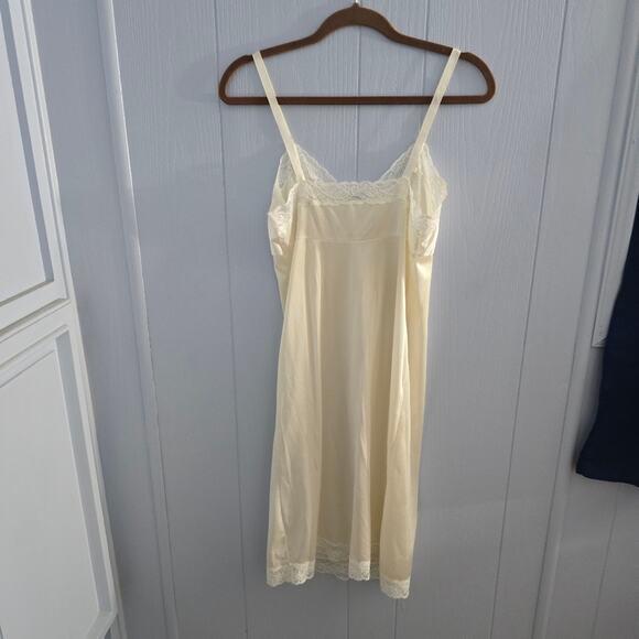 Komar Vintage U.S.A Made Lace Slip Dress size Average 34 Fairycore Cottagecore - Picture 6 of 6